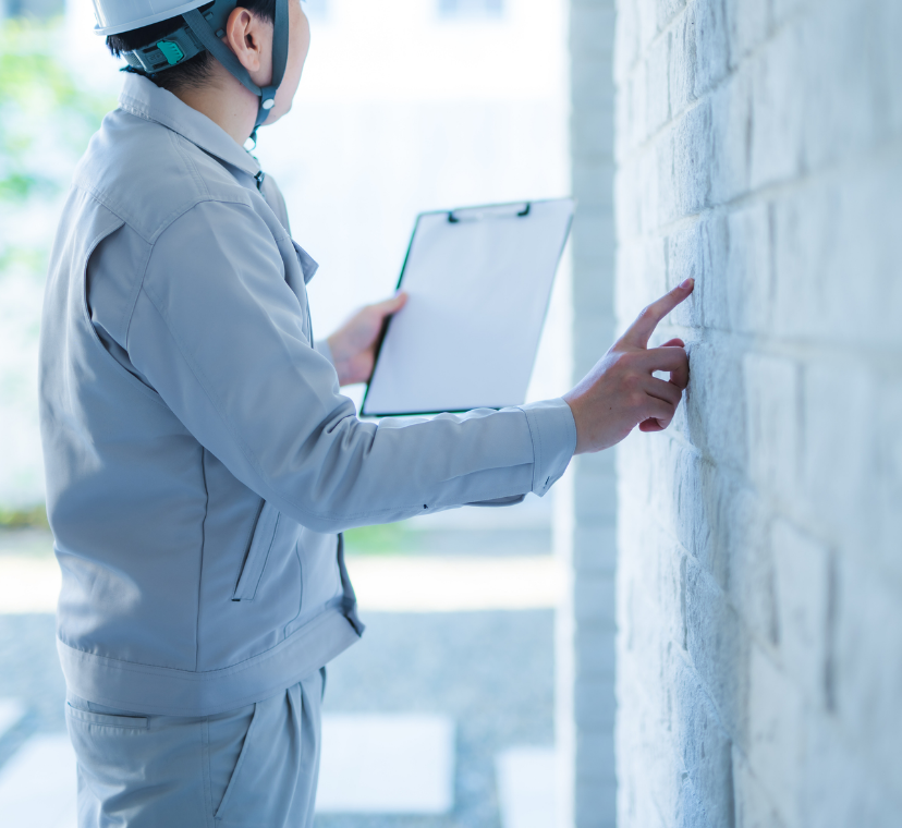 定期点検・住宅診断　点検中　写真