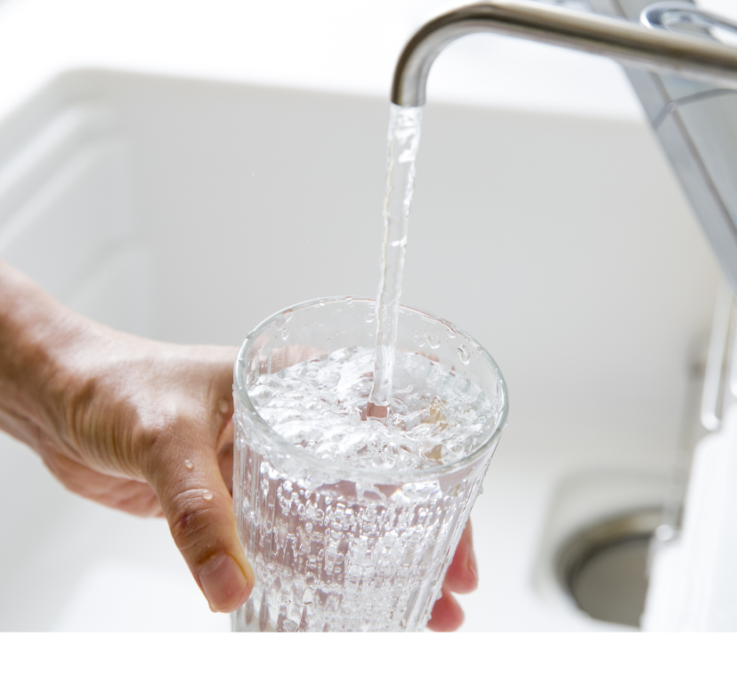 水道水　手元　写真